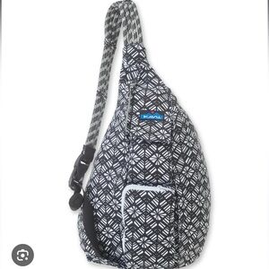 Kavu Black and White Patterned Sling Bag